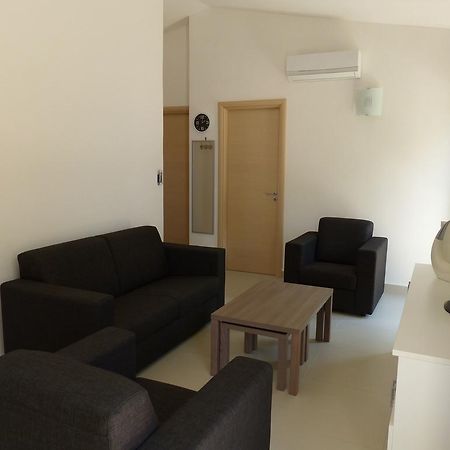 Chic Apartment In Parghelia Italy ภายนอก รูปภาพ